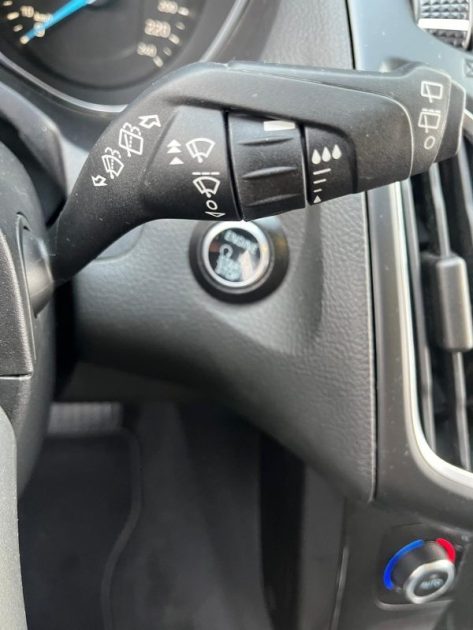 FORD FOCUS TITANIUM PHASE 2- BOITE AUTO-1.0 ECOBOOST 125CH S&S