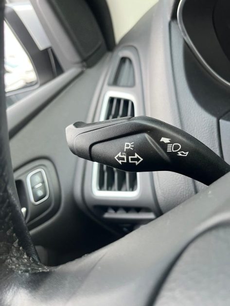 FORD FOCUS TITANIUM PHASE 2- BOITE AUTO-1.0 ECOBOOST 125CH S&S