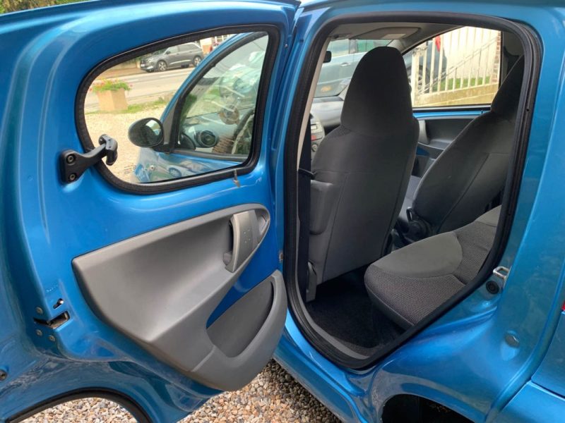 PEUGEOT 107 1.4 HDI TRENDY 2008