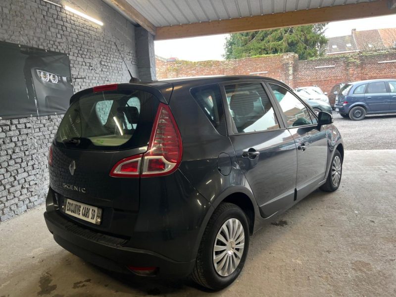RENAULT SCENICIII 1.5 DCI 105 AUTHENTIQUE 