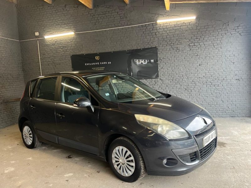 RENAULT SCENICIII 1.5 DCI 105 AUTHENTIQUE 