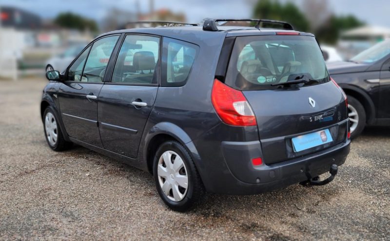 RENAULT SCENIC EXPRESSION 1.9DCI 130 2009