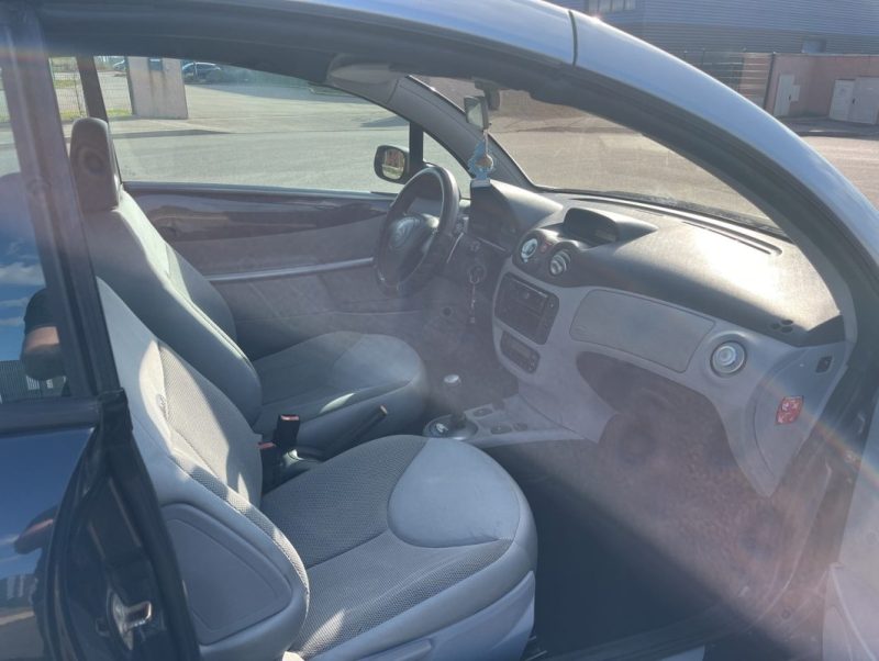 CITROEN C3 1.6I 16V 110ch SENSODRIVE 2003