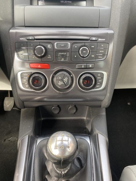CITROEN C4 1.6 ESSENCE 120 CV EXCLUSIVE 2013