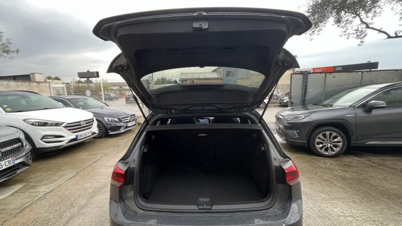 GOLF VIII  8 1.5 ETSI  130CH R-LINE Rline R line DSG7 2021