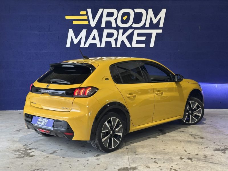 PEUGEOT 208 e-208 GT 50 KW / CAMERA / 2ND MAIN / 2020