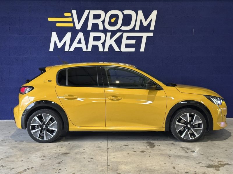 PEUGEOT 208 e-208 GT 50 KW / CAMERA / 2ND MAIN / 2020