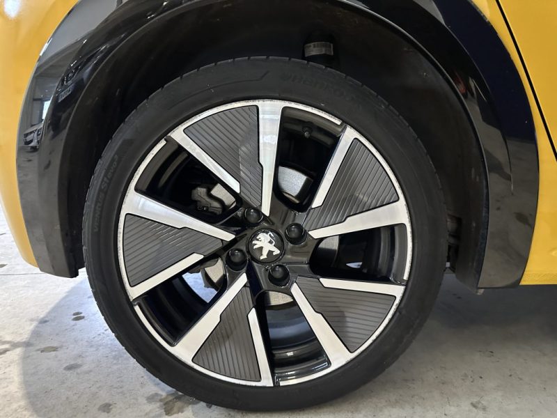PEUGEOT 208 e-208 GT 50 KW / CAMERA / 2ND MAIN / 2020