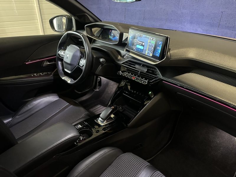 PEUGEOT 208 e-208 GT 50 KW / CAMERA / 2ND MAIN / 2020
