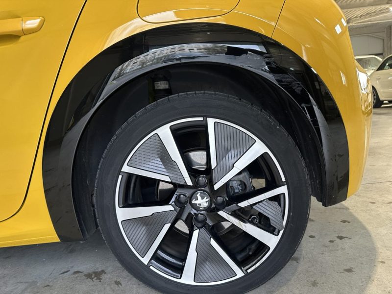 PEUGEOT 208 e-208 GT 50 KW / CAMERA / 2ND MAIN / 2020