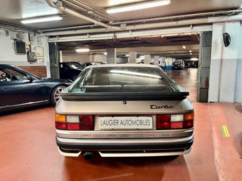 PORSCHE 944 Turbo CUP