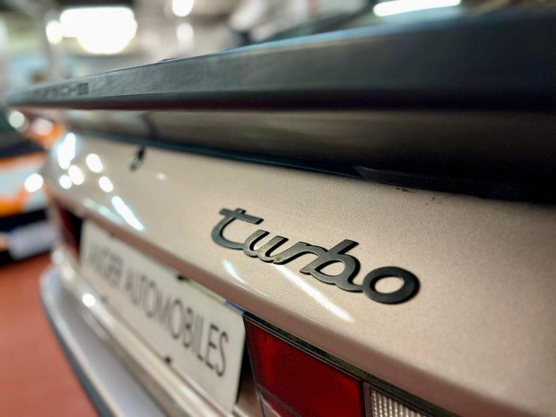 PORSCHE 944 Turbo CUP