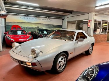 PORSCHE 928 4.5l 240ch