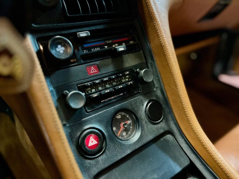 PORSCHE 928 4.5l 240ch