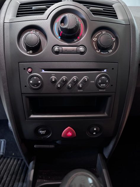 Renault Mégane 2 1.6 16V 110ch – 2006 – 75 600 km – Distribution neuve – Garantie 12 mois