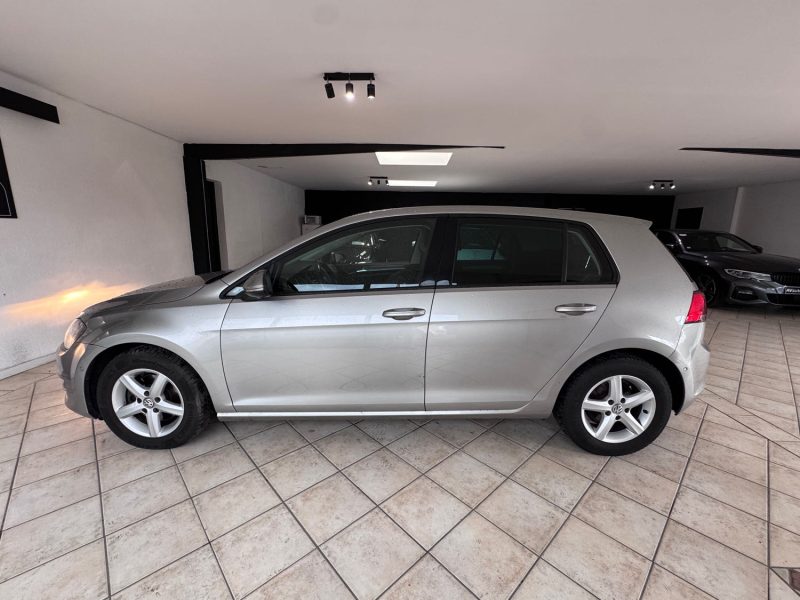 Volkswagen Golf 7 1.2 TSI 105ch Bluemotion – Distribution neuve – Embrayage neuf  Garantie 12 mois 