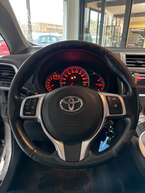 Toyota Verso-S 1.3 VVT-i 100ch BVA Multidrive – 2012 – Toit panoramique - Garantie 12 mois - 