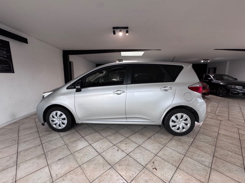 Toyota Verso-S 1.3 VVT-i 100ch BVA Multidrive – 2012 – Toit panoramique - Garantie 12 mois - 