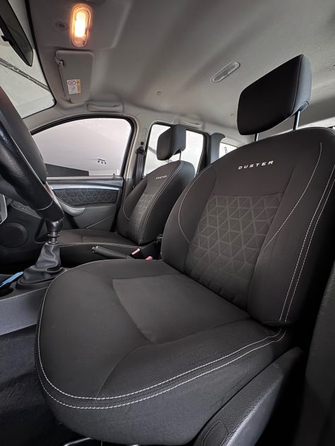 Dacia Duster 1.5 dCi 110ch – 2015 – Distribution neuve – Garantie 12 mois – Attelage / Radar