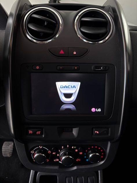 Dacia Duster 1.5 dCi 110ch – 2015 – Distribution neuve – Garantie 12 mois – Attelage / Radar