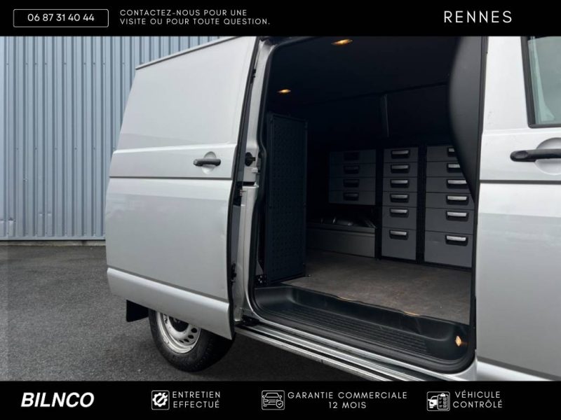 Volkswagen Transporter L1H1 2.0 TDI 150ch DSG7 / APPLE CARPLAY / SIEGES CHAUFFANTS / ATTELAGE / 