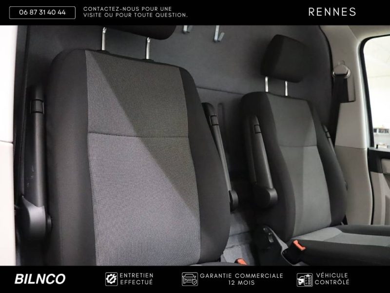 Volkswagen Transporter L1H1 2.0 TDI 150ch DSG7 / APPLE CARPLAY / SIEGES CHAUFFANTS / ATTELAGE / 