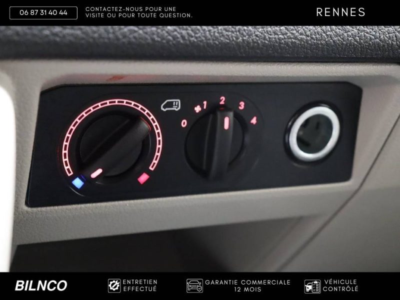 Volkswagen Transporter L1H1 2.0 TDI 150ch DSG7 / APPLE CARPLAY / SIEGES CHAUFFANTS / ATTELAGE / 