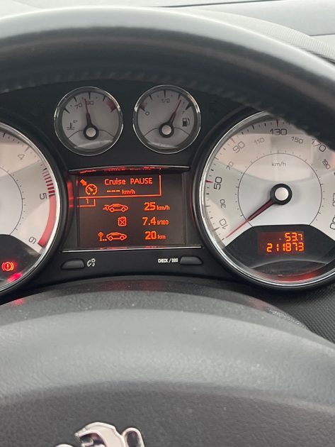 PEUGEOT 308 CC 2.0 HDI 163 WHITE AND BLACK EDITION 2011