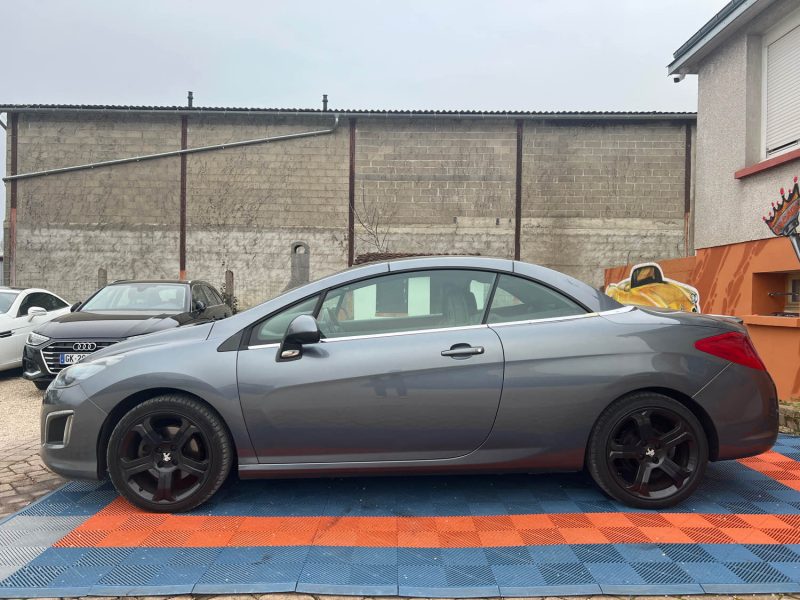 PEUGEOT 308 CC 2.0 HDI 163 WHITE AND BLACK EDITION 2011
