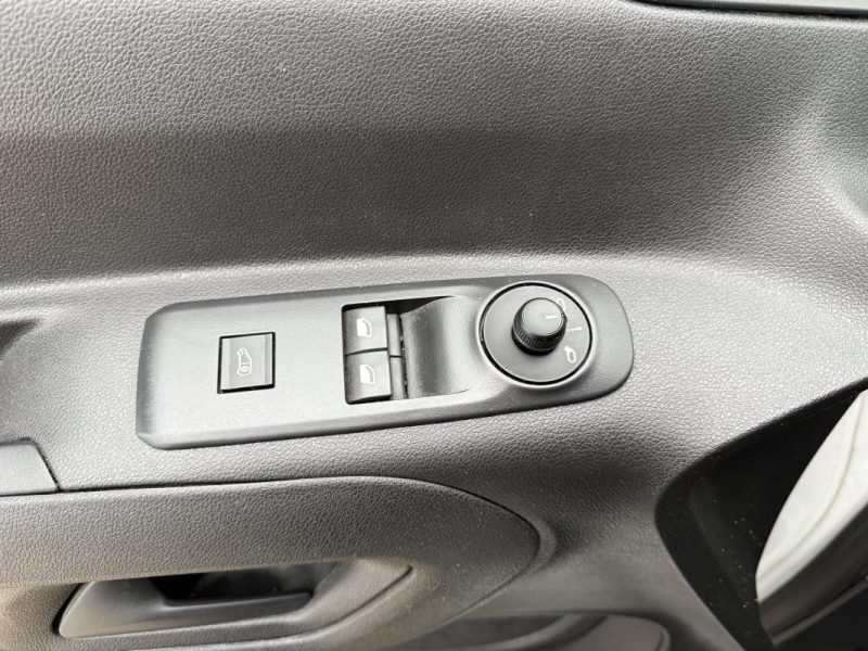 CITROEN BERLINGO M 1000KG BLUEHDI 100 CAMERA CAR PLAY  3 PLACES GRIP MODE ATTELAGE  2021