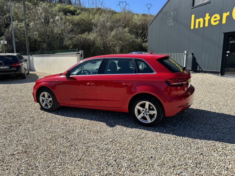 AUDI A3 SPORTBACK 1.6 TDI S&S 116 ch Rouge
