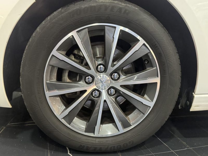 PEUGEOT 308 II 1.2 PURETECH 130CH ALLURE S&S 5P 2017