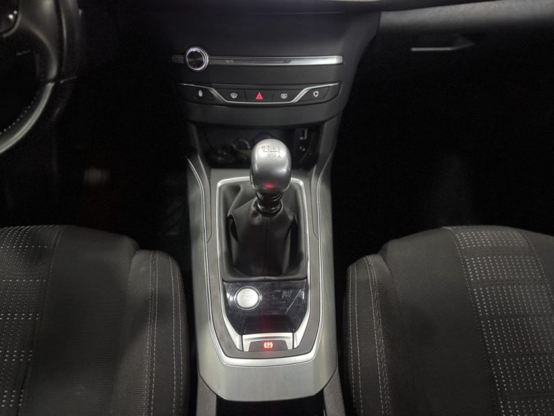 PEUGEOT 308 II 1.2 PURETECH 130CH ALLURE S&S 5P 2017