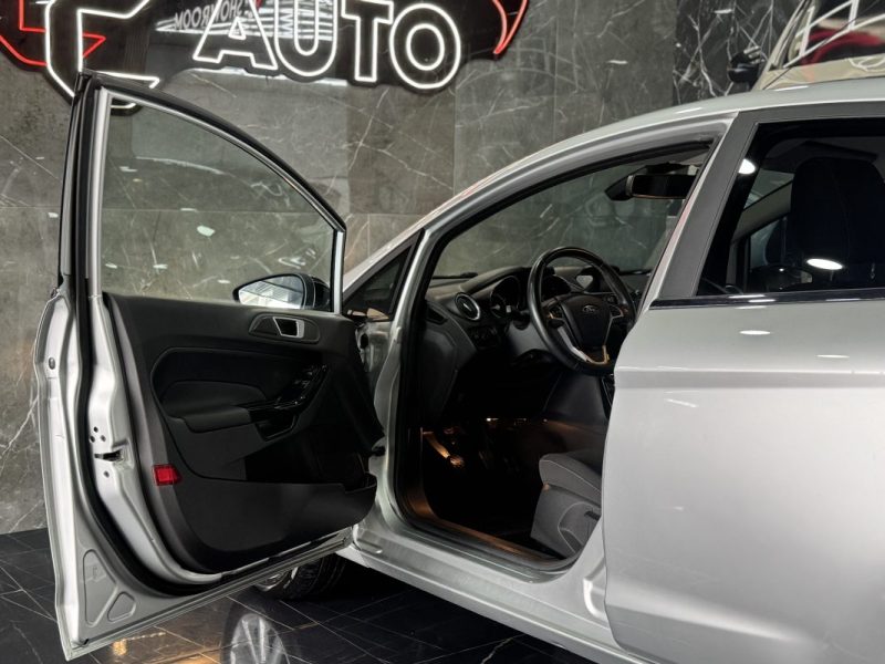 FORD FIESTA 1.0 ECOBOOST 100CH STOP&START TITANIUM 5P 2017