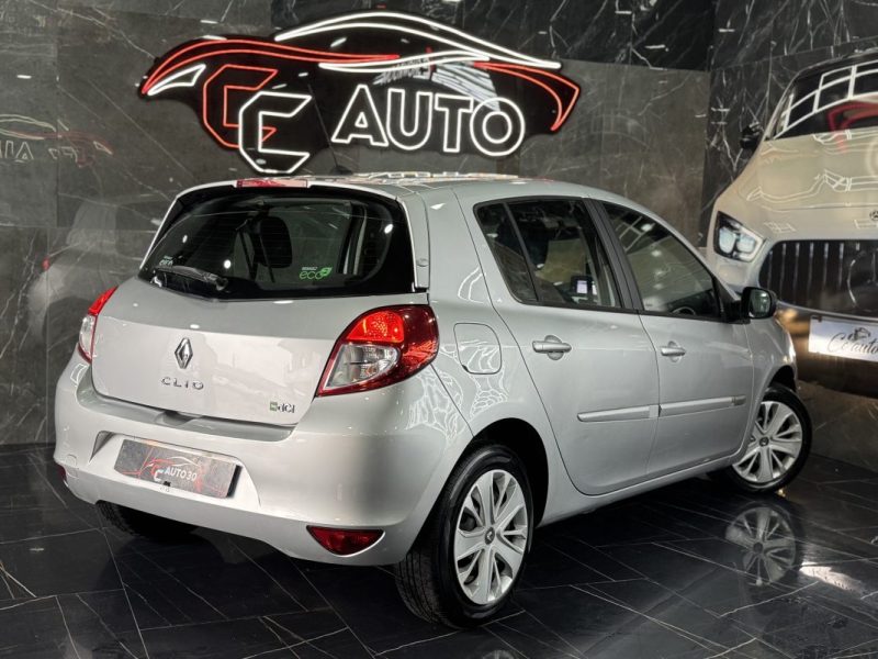 RENAULT CLIO III EXPRESSION CLIM 1.5DCI 90 2012