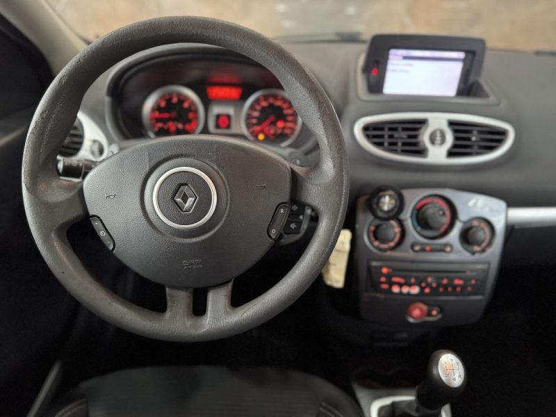 RENAULT CLIO III EXPRESSION CLIM 1.5DCI 90 2012