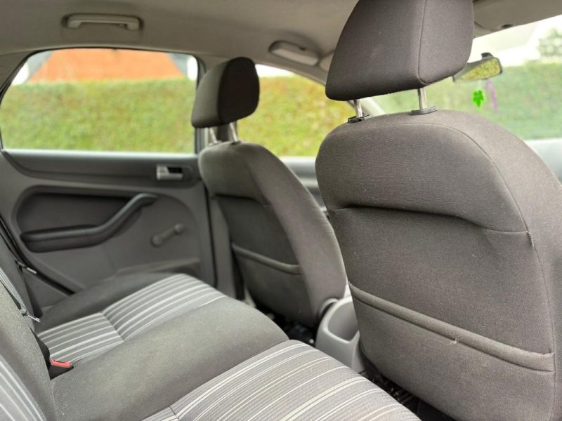 FORD FOCUS 1.6 TDCI 110CH TITANIUM 2008