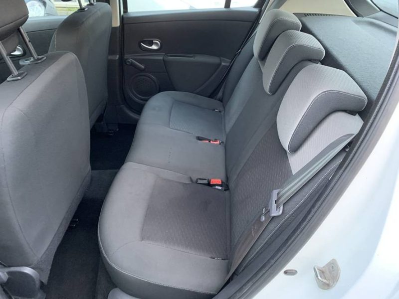 RENAULT CLIO III RIP CURL 1.5DCI 70 2010