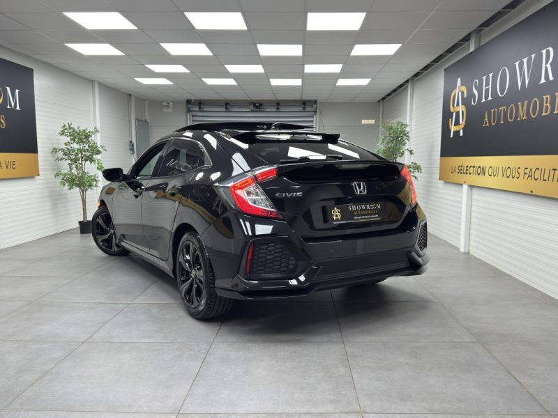 Honda Civic X (2) i-VTEC 129 - Executive 5p