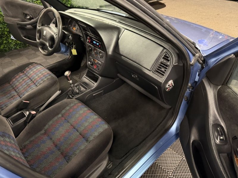 PEUGEOT 306 SYMBIO PHASE 2 1.2 90 Cv - FRAIS A PREVOIR / LIRE L ANNONCE VENTE EN ETAT