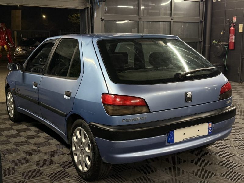 PEUGEOT 306 SYMBIO PHASE 2 1.2 90 Cv - FRAIS A PREVOIR / LIRE L ANNONCE VENTE EN ETAT
