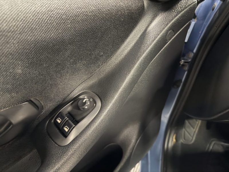 PEUGEOT 306 SYMBIO PHASE 2 1.2 90 Cv - FRAIS A PREVOIR / LIRE L ANNONCE VENTE EN ETAT