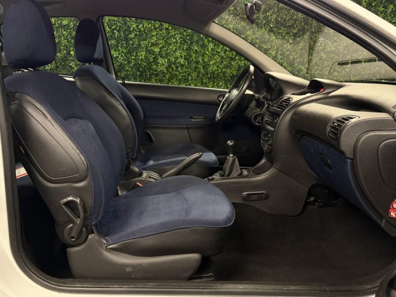 PEUGEOT 206 1.4 i 75 Cv - FRAIS A PREVOIR / LIRE L ANNONCE VENTE EN ETAT