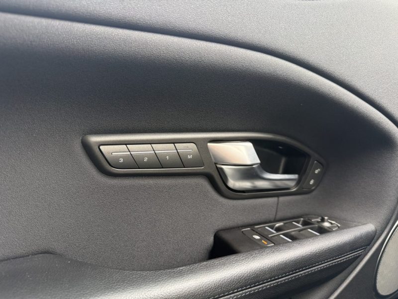 LAND ROVER RANGE ROVER EVOQUE 2.0 TD4 150 SE DYNAMIC 4X2 / SIEGES ÉLECTRIQUES À MÉMOIRE