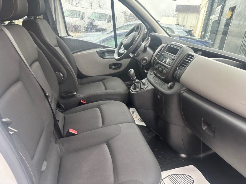 RENAULT TRAFIC L1 1.6 DCI 125CH ENERGY LIFE 9 PLACES 2018