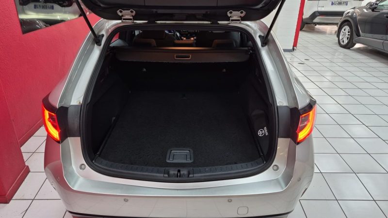 TOYOTA COROLLA TOURING SPORTS 122cv DYNAMIC BUSINESS/1 ERE MAIN/TVA RECUPERABLE