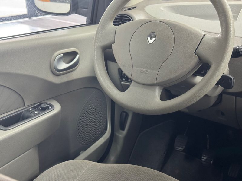 RENAULT TWINGO II SEULEMENT 53000KMS 1.2 75ch EXPRESSION GARANTIE 12 MOIS 1ERE MAIN