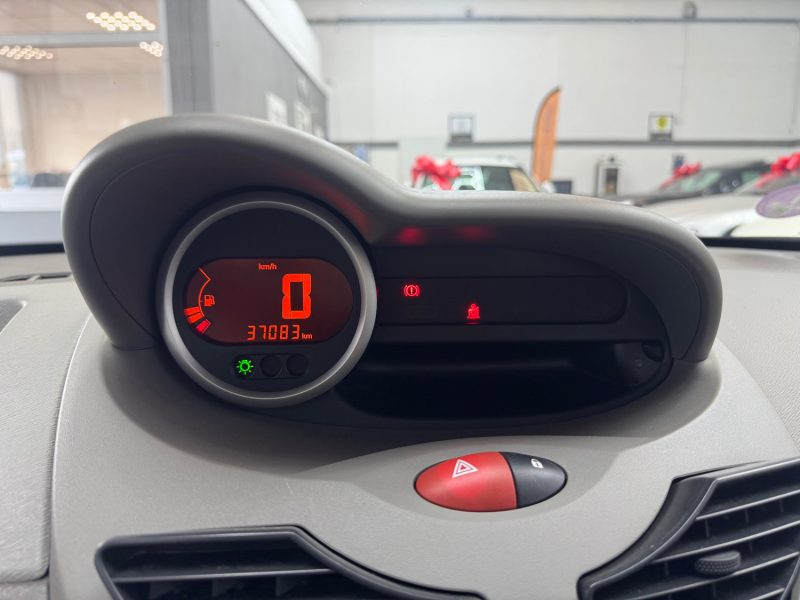 RENAULT TWINGO II SEULEMENT 53000KMS 1.2 75ch EXPRESSION GARANTIE 12 MOIS 1ERE MAIN