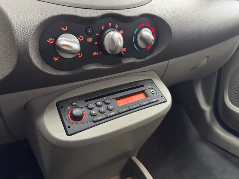 RENAULT TWINGO II SEULEMENT 53000KMS 1.2 75ch EXPRESSION GARANTIE 12 MOIS 1ERE MAIN