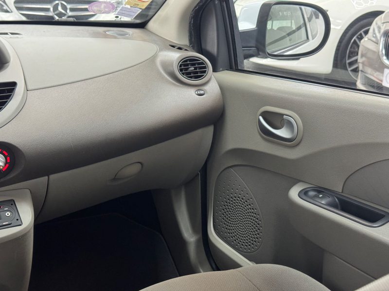 RENAULT TWINGO II SEULEMENT 53000KMS 1.2 75ch EXPRESSION GARANTIE 12 MOIS 1ERE MAIN